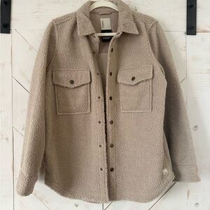 Vuori Sycamore Sherpa Shirt Jacket in size Small - Tan